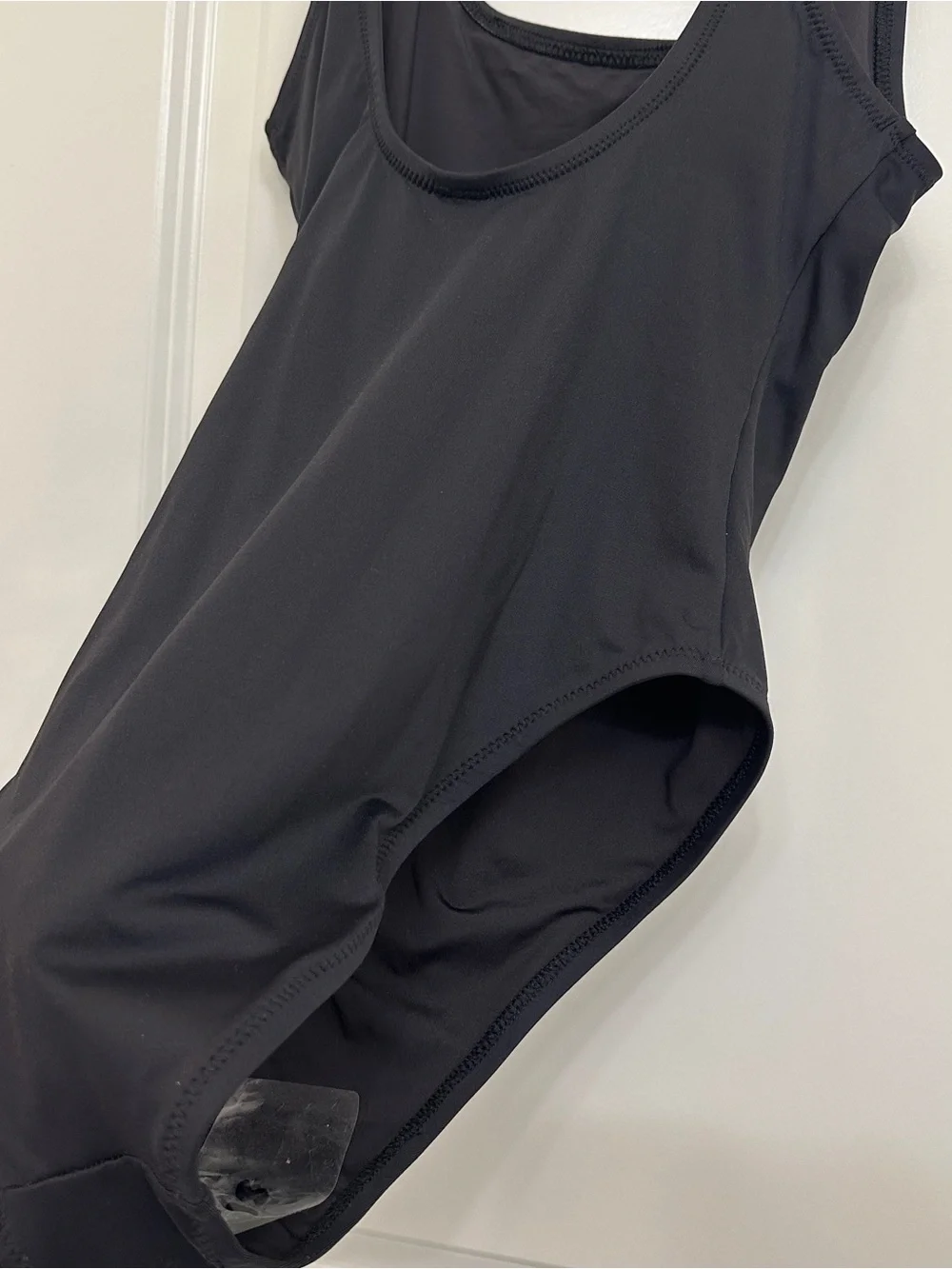 NWT SKIMS Scoop Neck One Piece Swimsuit in Onyx - Medium